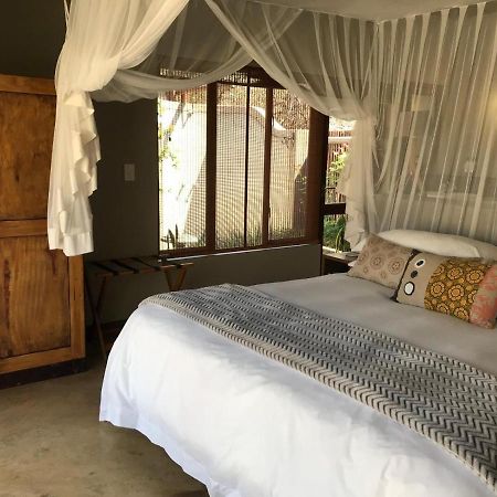 11 Raptors Lodge Hoedspruit Esterno foto